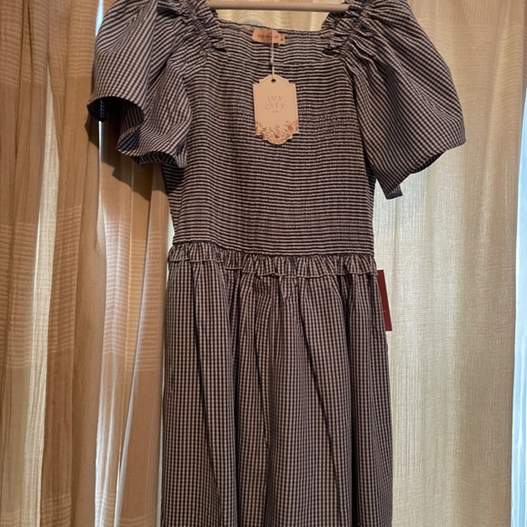 Ivy City Co Indie Jumpsuit Blue Gingham Wide Leg Smocked Sz Medium - Picture 4 of 4